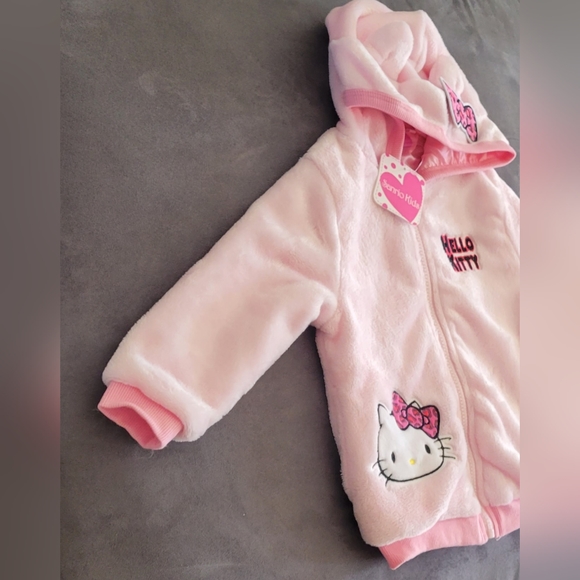 NEW Hello Kitty Zippered Furry Hoodie 3T or 4T - Picture 3 of 12